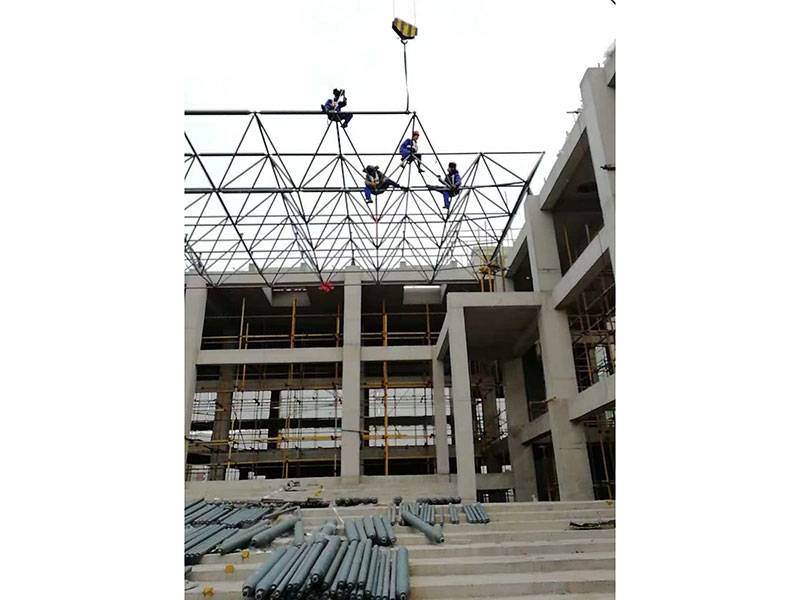 宴会厅网架项目施工现场